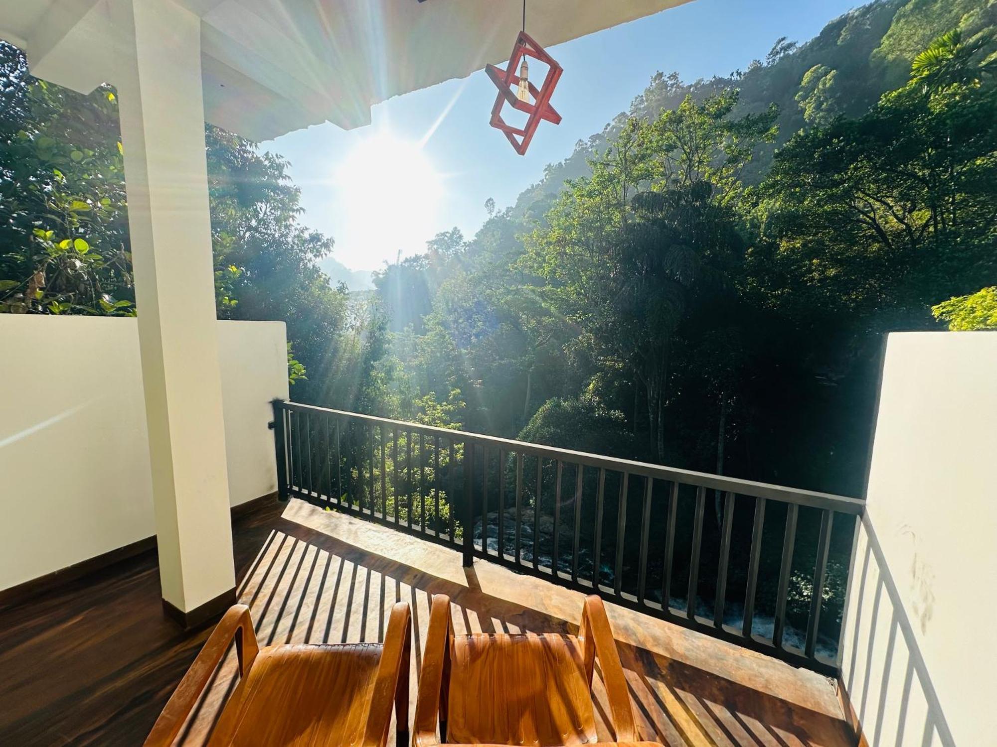 River Splendour Home Stay Ела Екстериор снимка