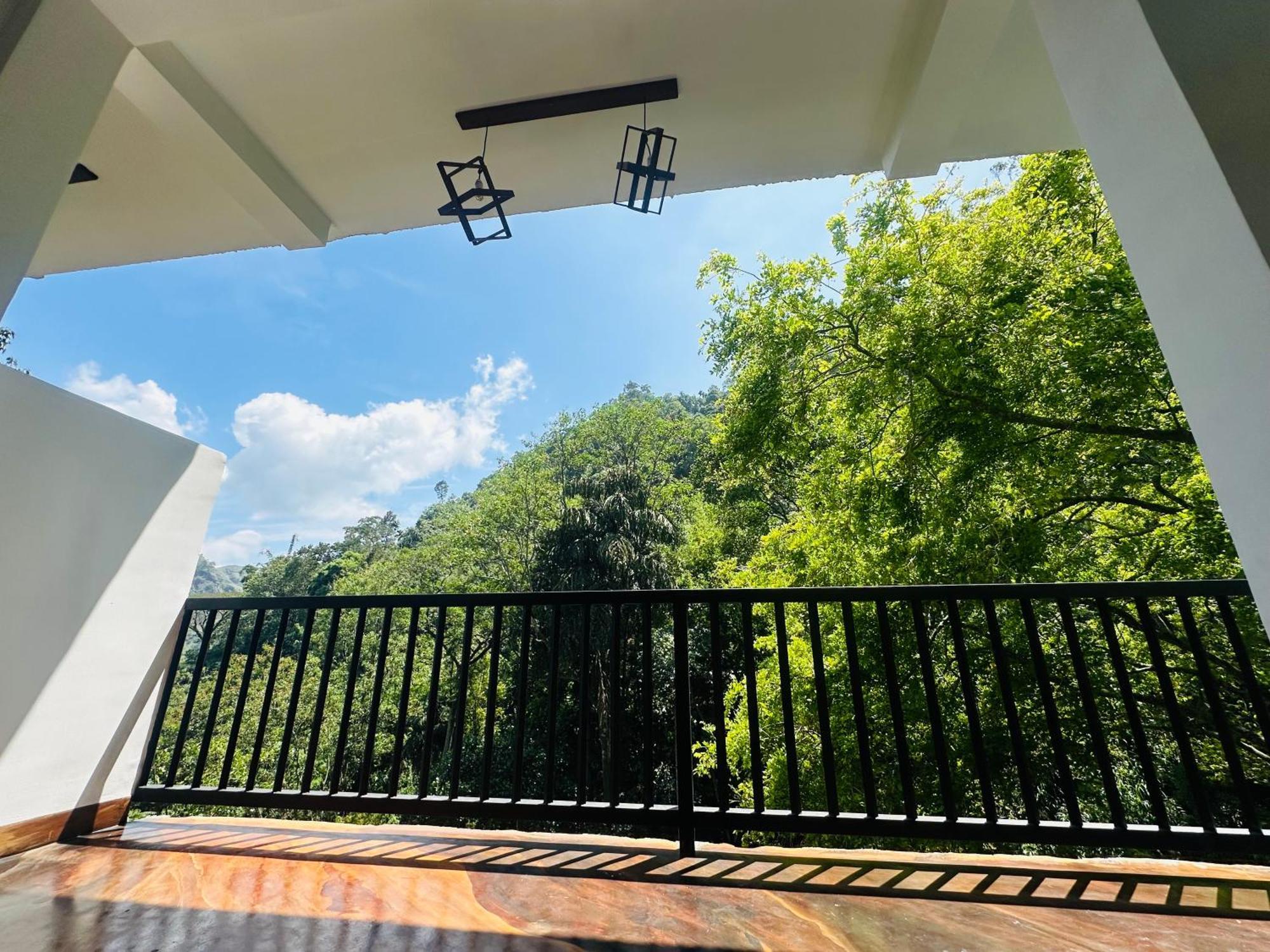 River Splendour Home Stay Ела Екстериор снимка