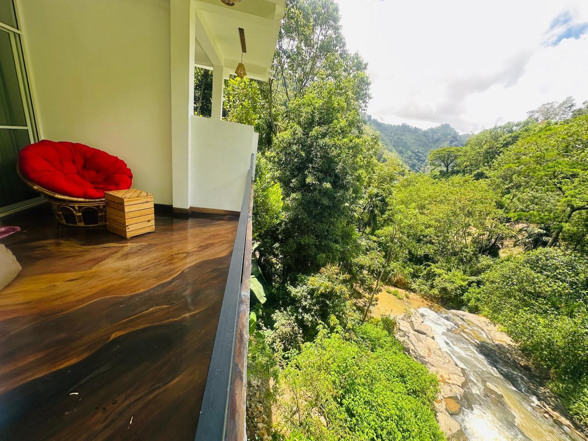 River Splendour Home Stay Ела Екстериор снимка