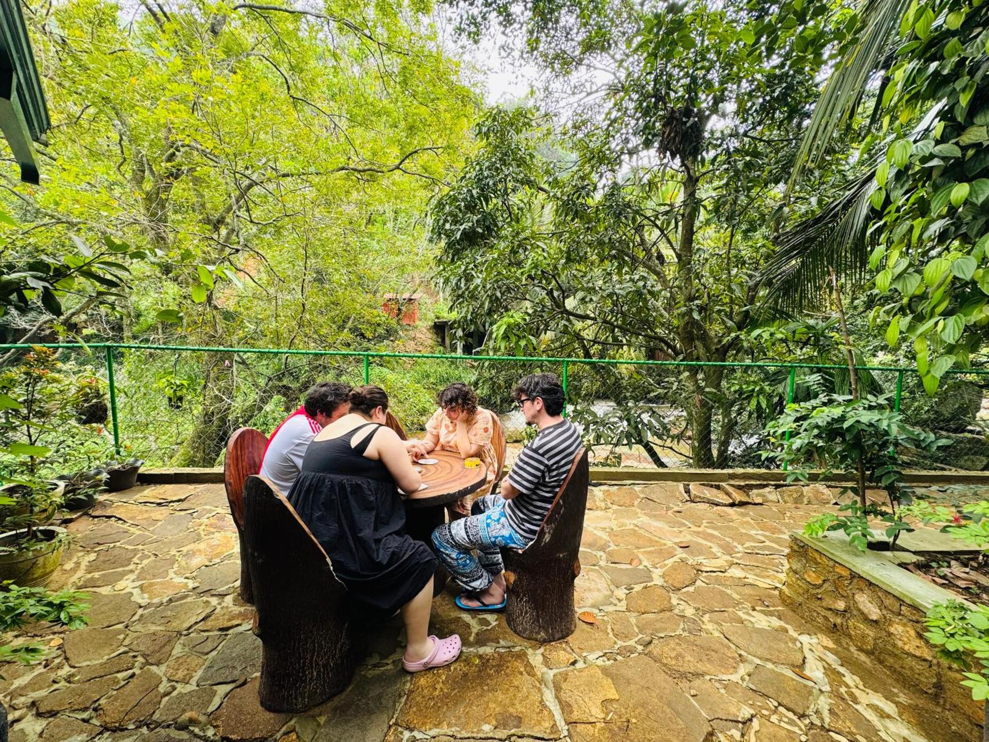 River Splendour Home Stay Ела Екстериор снимка