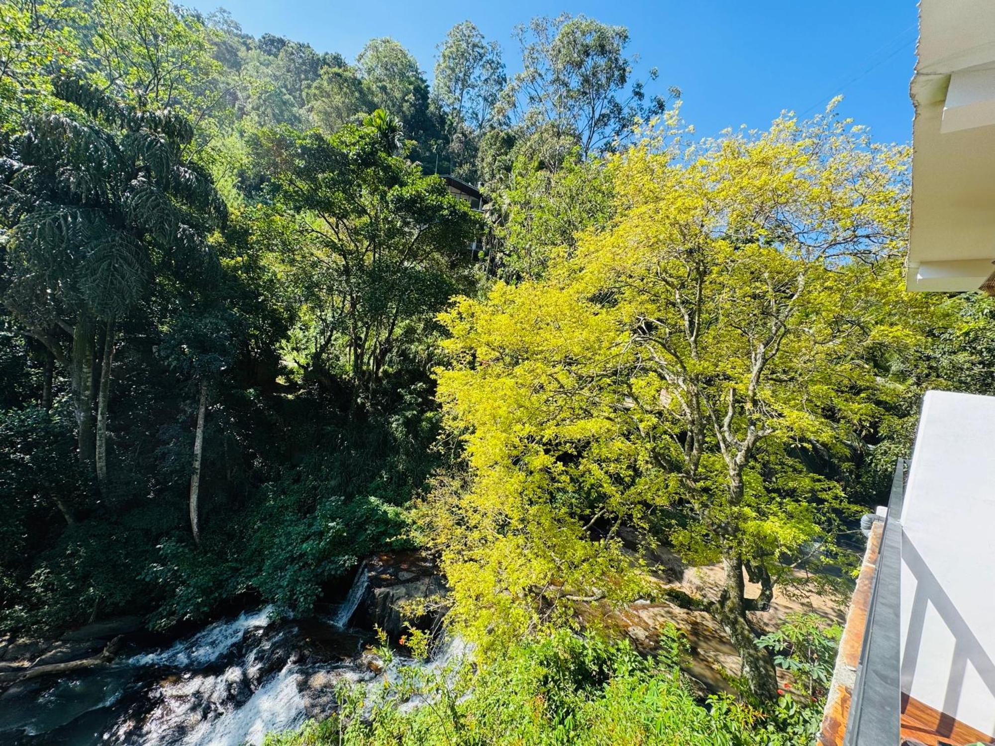 River Splendour Home Stay Ела Екстериор снимка