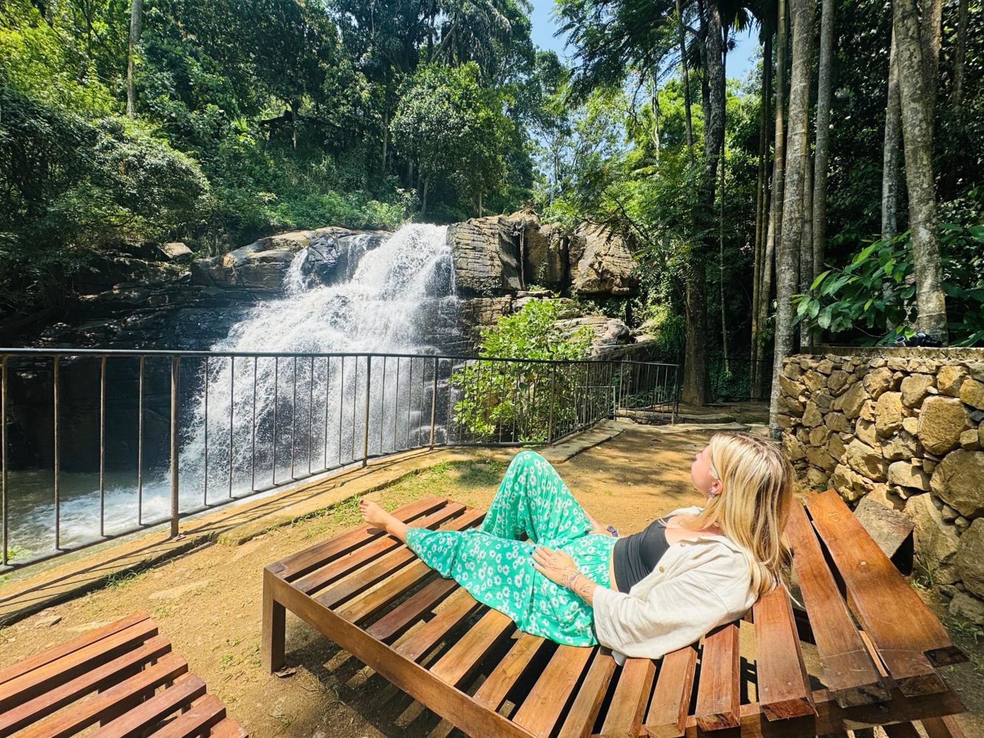 River Splendour Home Stay Ела Екстериор снимка